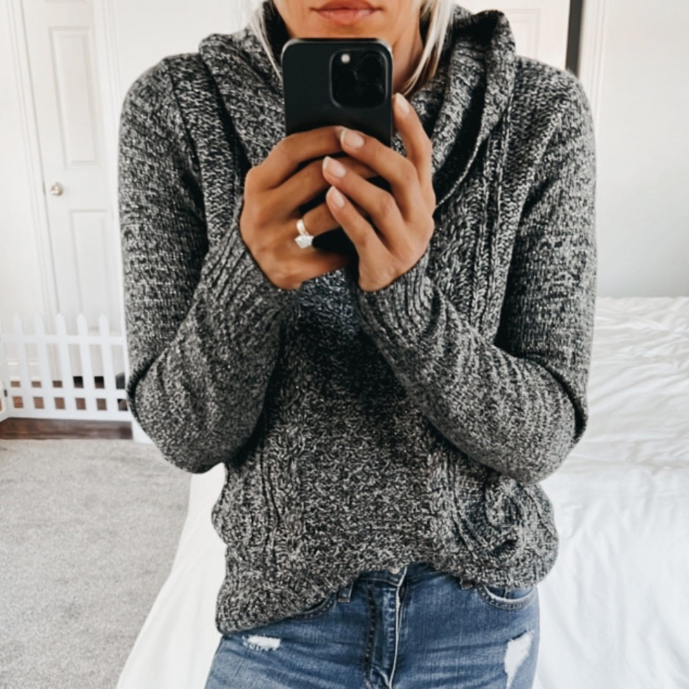 New York and Company Turtleneck Sweater
